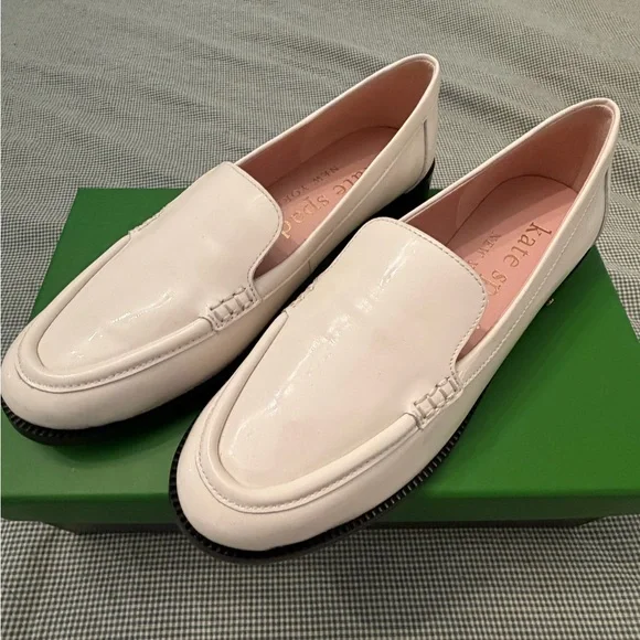 Kate Spade Lori Patent Leather Loafers 6.5 - Never worn with original box - Picture 9 of 9
